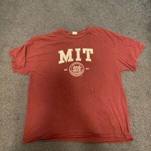 MIT T shirt